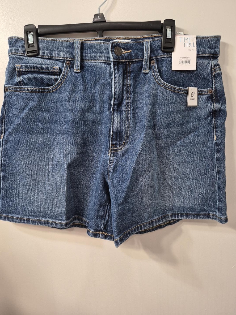 Time and Tru Blue Denim High-Rise Women’s Shorts